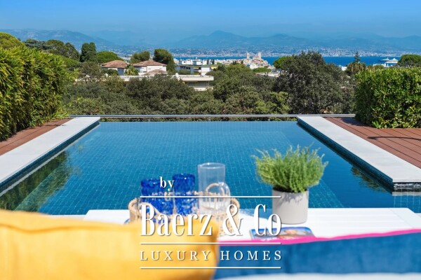 photo 6 Amazing Penthouse with Sea and Mountain view