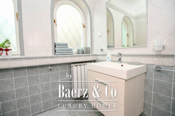 photo 16 Istria, Umag, beautiful house with pool, first row to the sea, NKP 430m2