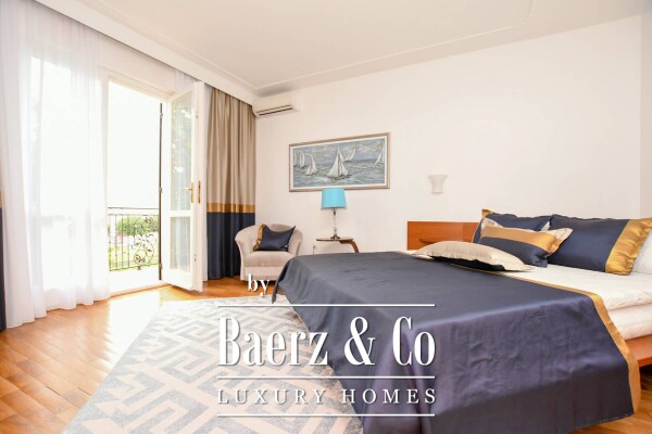 photo 36 Istria, Umag, beautiful house with pool, first row to the sea, NKP 430m2