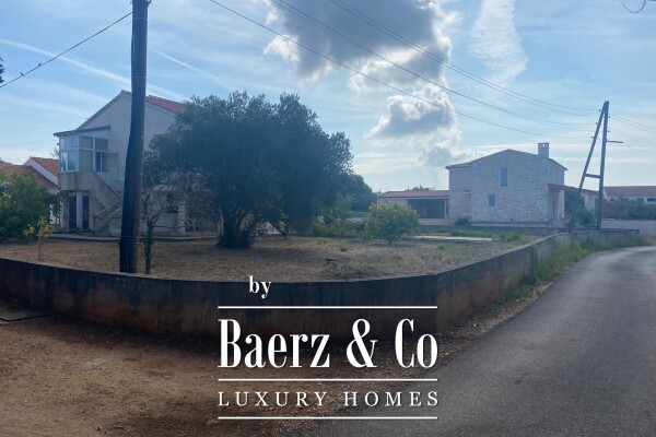 photo 6 Zadar, Ugljan/Muline, family house NKP 256 m2 by the sea on a plot of 1,600 m2