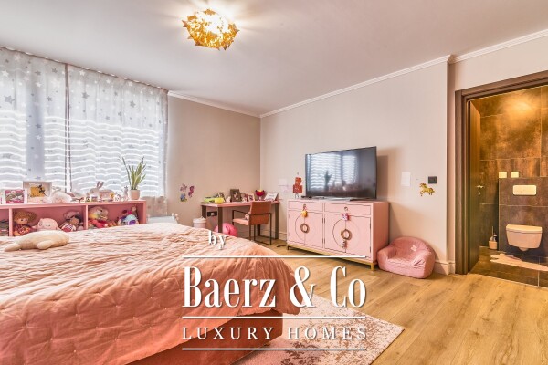 photo 16 Maksimir, Kolonija luxurious house with a pool