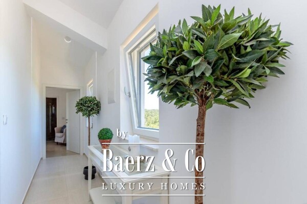 photo 16 Kanfanar, a luxury house with a sea view