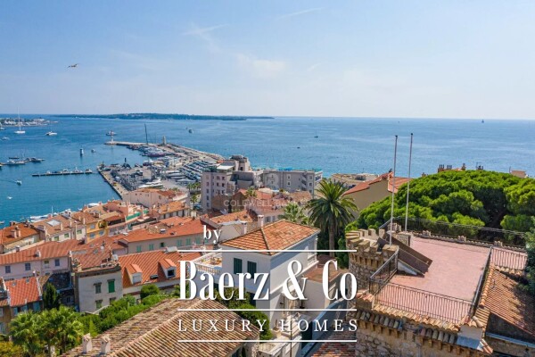 photo 4 Authentic castle located in Cannes and enjoying a panoramic Seaview