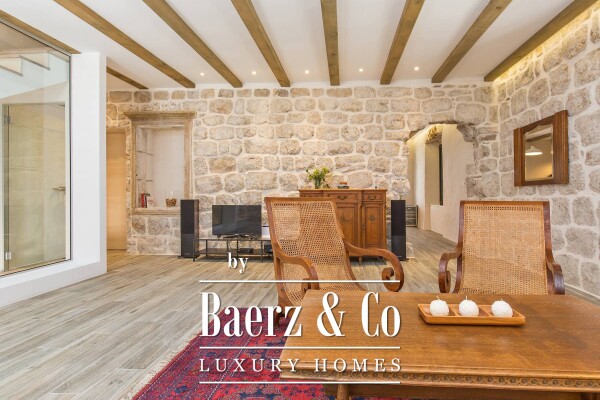 photo 2 Island of Šipan, stone house, first row to the sea