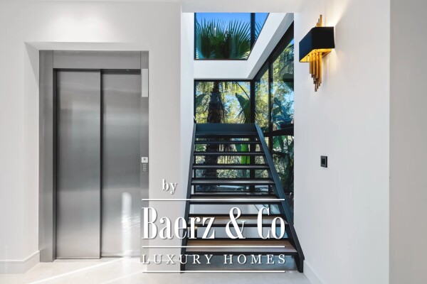 photo 10 Mougins, contemporary villa of 700m2 in a closed domain