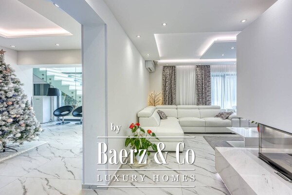 photo 7 Rovinj, an impressive family villa with a pool located in a quiet location