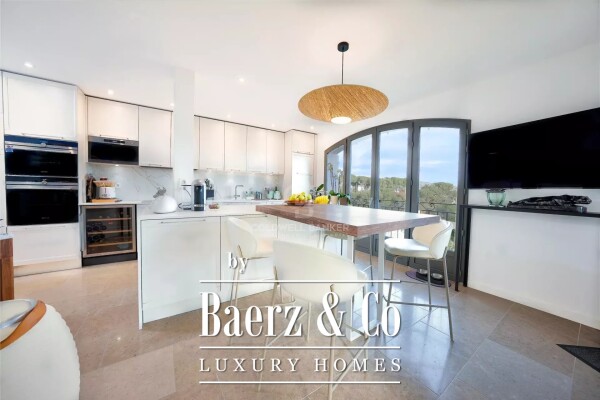 photo 6 Gorgeous villa with panoramic Sea view and old village