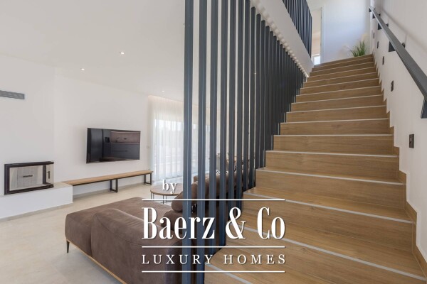 photo 4 Poreč, an impressive villa with a swimming pool in a quiet place