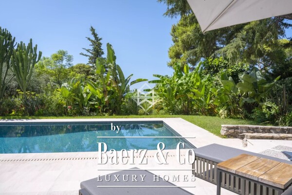photo 4 Contemporary Villa with Sea View in St Jean Cap Ferrat