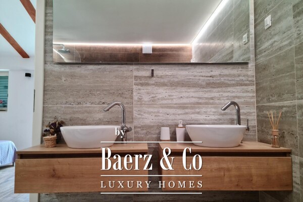 photo 16 Lopud – A luxury stone villa for sale with a panoramic view of the sea and islands.