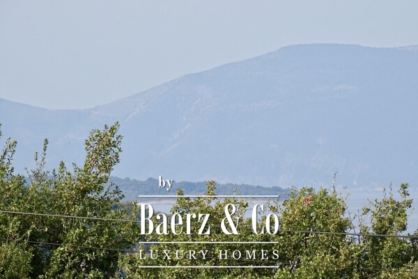 photo 12 Njivice, two-story apartment in a villa with a pool, gross living area 161,50m2