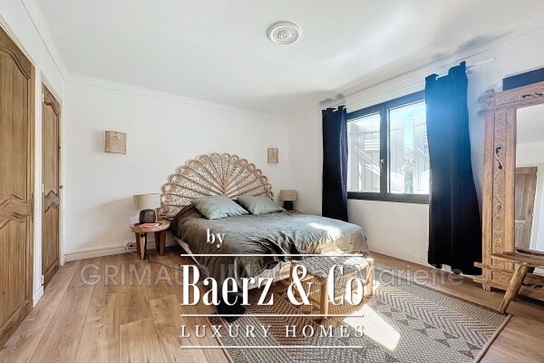 photo 19 beautiful renovated villa with swimming pool and 6 bedrooms