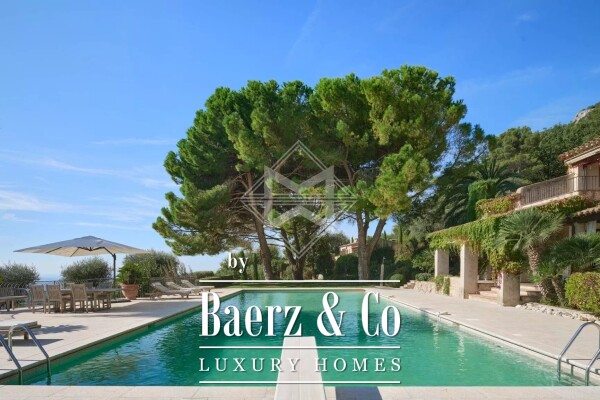photo 4 Vence - Expansive Estate with Panoramic Sea Views