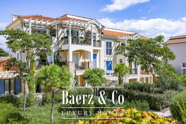 photo 7 Two Bedroom Apartment near Sea in a Luxury Project