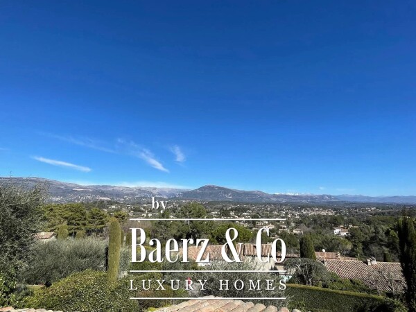 photo 10 Exceptional Villa Designed by Couëlle in the Prestigious Castellaras le Vieux Estate