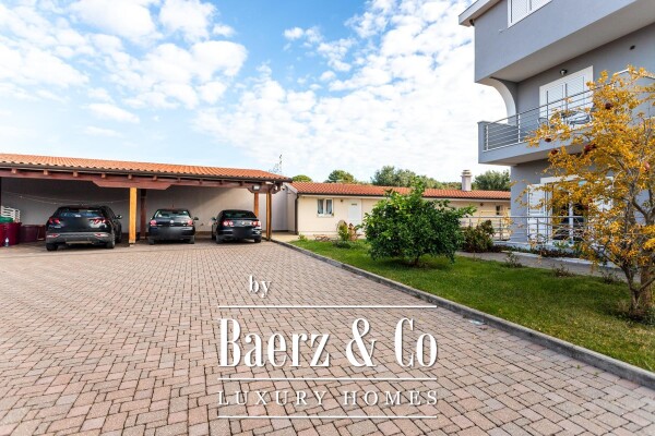 photo 27 Primošten, Beautiful villa with a large swimming pool