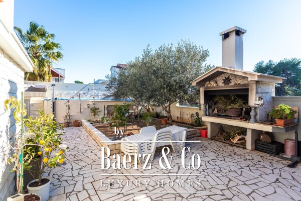 photo 19 Vodice, spacious house with apartments and a swimming pool