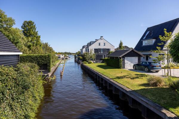 photo 37 Swingboei 3