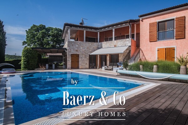 photo 4 Istra, Šorići, luxury Stone House 388m² with Pool and construction land 4621m2