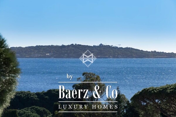 photo 2 Luxurious villa with sea view