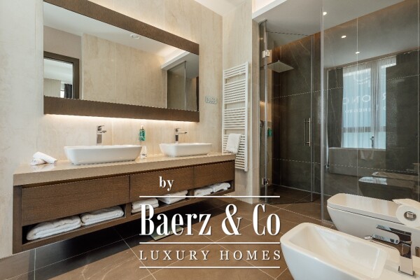 photo 21 Luxurious Three Bedroom Apartment with a Seaview