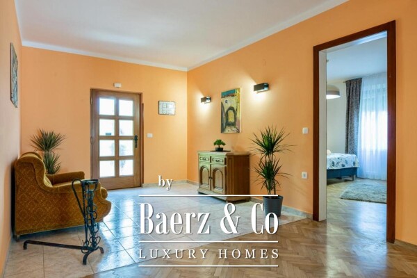 photo 5 Opatija, Center, a beautiful floor of the NKP house 141 m² in a villa from the Italian era