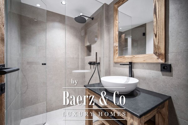 photo 14 NEW 5-BEDROOM CHALET - MOUNTAIN VIEWS