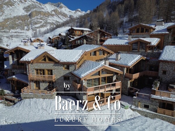 photo 11 4-BEDROOM APARTMENT