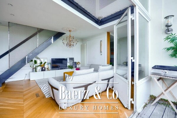 photo 13 Top Floor Duplex with Stunning Views of Île Seguin