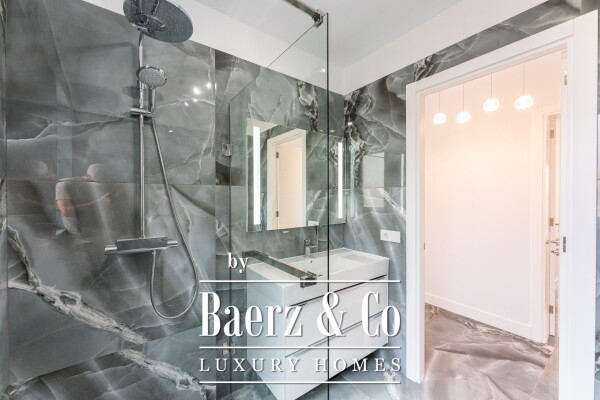 photo 22 Elegant bungalow in prestigious area.