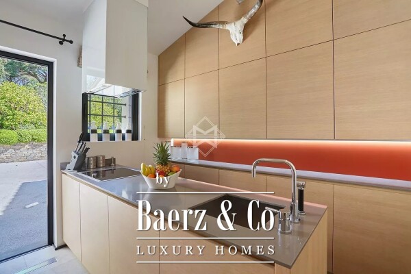 photo 6 Property in a waterfront area