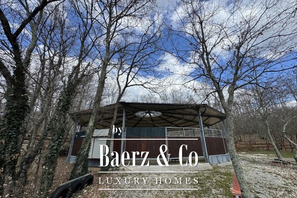 photo 3 Istria, Kringa, Spacious 4-Hectare Estate for Equestrian Tourism with a Holiday Home and Pool