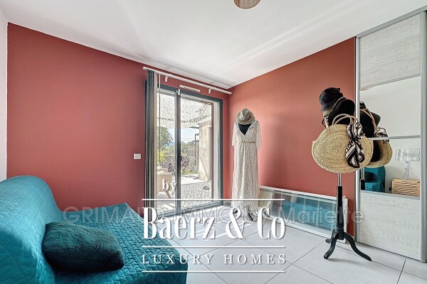 photo 13 Beautiful contemporary villa with pool and summer kitchen