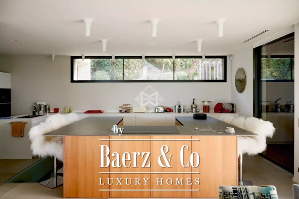 photo 10 Newly-built contemporary villa – Breathtaking sea view