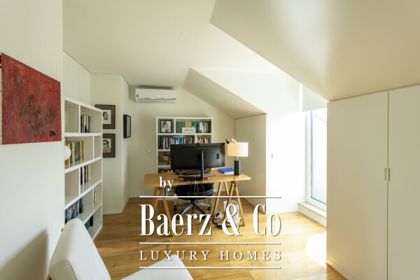 photo 29 Luxury 4 bedroom duplex  penthouse in prime Lisbon location.