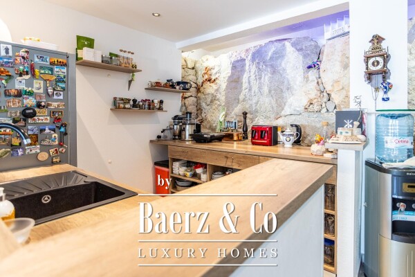 photo 9 Vis,  Attractive House with 311 m² of Living Space on a 2,027 m² Plot