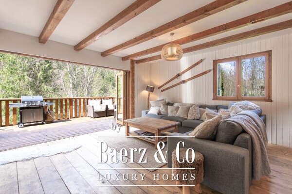 photo 10 AUTHENTIC 4-BEDROOM CHALET - CLOSE TO SKI LIFTS