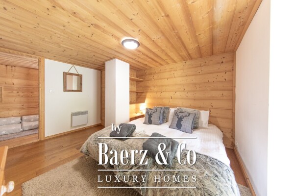 photo 14 AUTHENTIC 4-BEDROOM CHALET - CLOSE TO SKI LIFTS