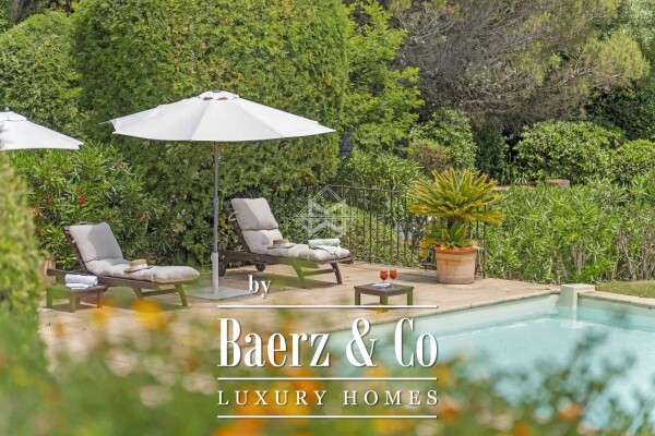 photo 7 Gigaro Beach on foot – elegant Provençal villa