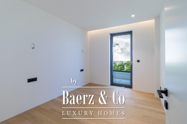 photo 4 Opatija, luxurious four-bedroom apartment in a new building with a sea view, NKP 144 m2