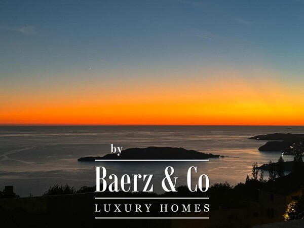 photo 2 Complex of Villas wiith a Sea View in Budva