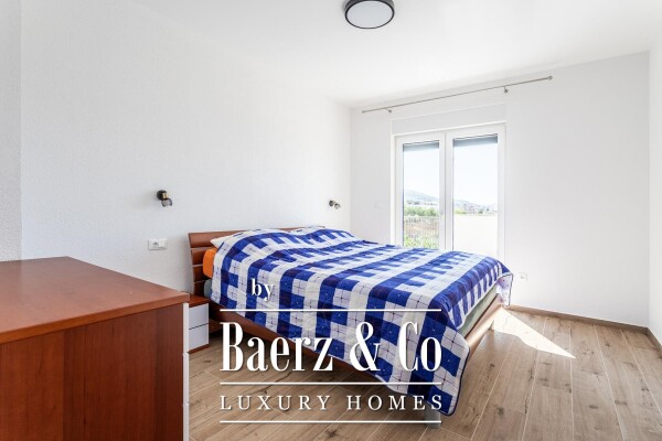 photo 9 Podstrana, newly built house with three apartments 100 meters from the beach