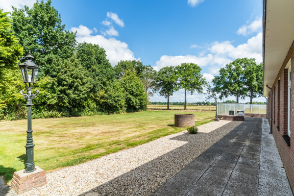 photo 42 Heuvelstraat 8