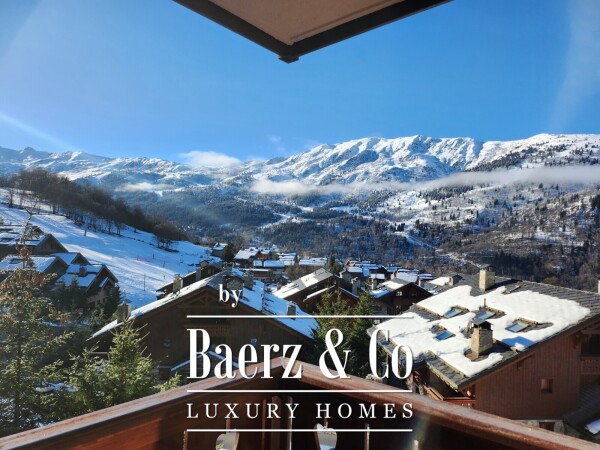 photo 11 South-facing, fully renovated 4-bedroom apartment