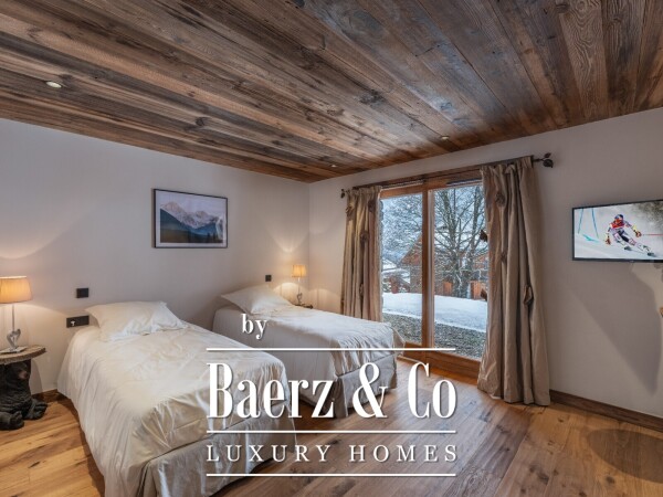 photo 5 4 bedrooms chalet with a view of La Saulire, nearly ski slopes