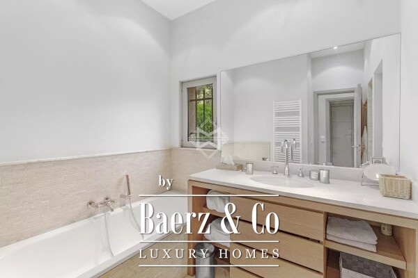 photo 13 In one of the most sought-after areas of Ramatuelle