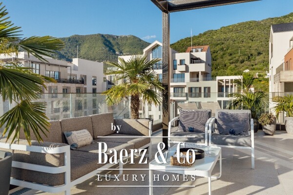 photo 12 Seaview Duplex Penthouse in Luxury Resort in Tivat