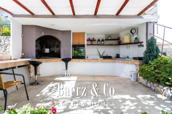 photo 33 Čiovo, Okrug Gornji,  4-apartment house with an outdoor kitchen, third row from the sea