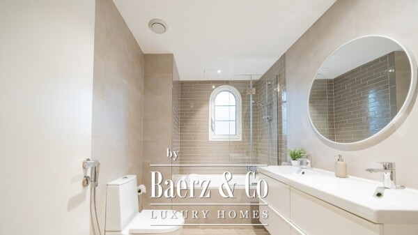 photo 8 Luxury 4-Bedroom Villa with Private Pool in Jumeirah Village Triangle