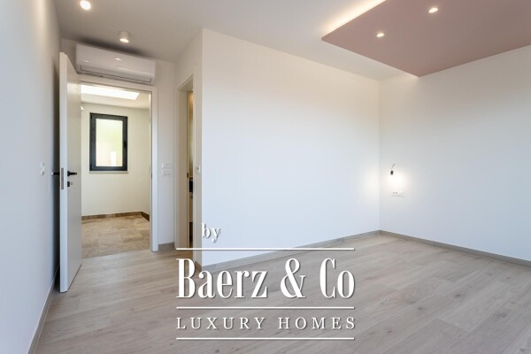 photo 8 Promajna, luxurious semi-detached house with a sea view, close to the center and the beach